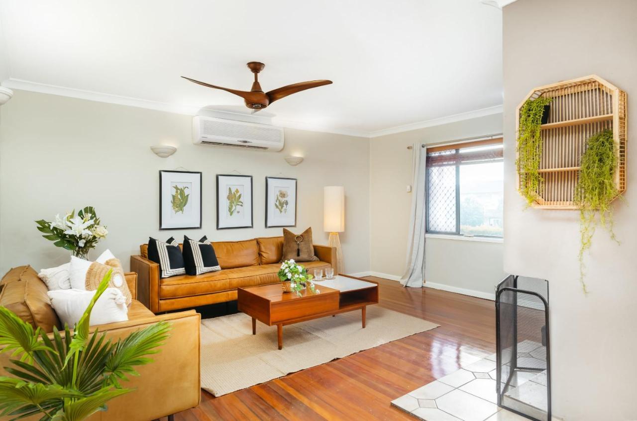 Bali Vibes Serene Tropical Oasis 4bd